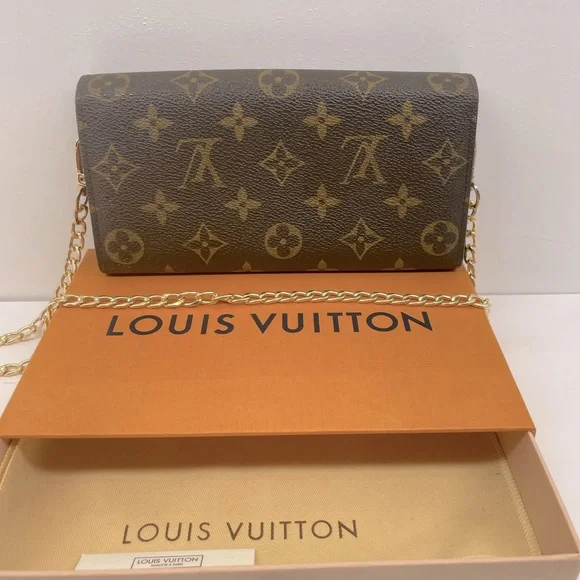 ⚡️⚡️💯AUTH Louis Vuitton Sarah wallet WOC ⚡️⚡️ - Picture 6 of 14
